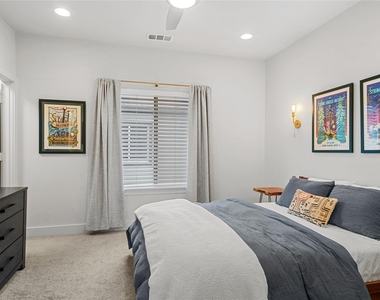 5922 Hudson Street - Photo Thumbnail 13