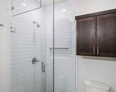 5922 Hudson Street - Photo Thumbnail 15