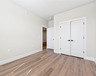 2902 Serenity Lane - Photo Thumbnail 21