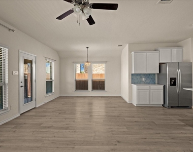 772 Soar Sky Way - Photo Thumbnail 27