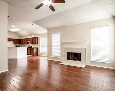 206 Meredith Court - Photo Thumbnail 9