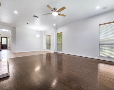 2043 Loma Alta Drive - Photo Thumbnail 9