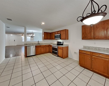 5145 Cliff Oaks Drive - Photo Thumbnail 4