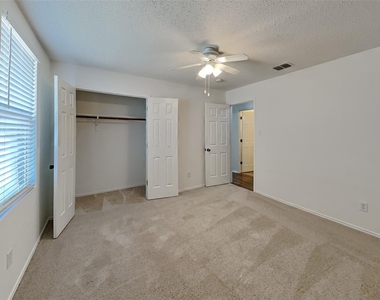 5145 Cliff Oaks Drive - Photo Thumbnail 10