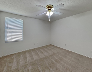 5145 Cliff Oaks Drive - Photo Thumbnail 12