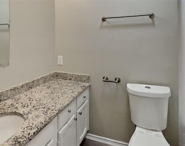 1217 Seabrook Drive - Photo Thumbnail 15