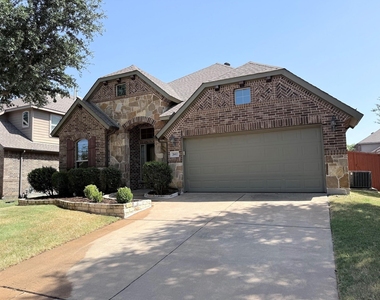 2612 Patriot Drive - Photo Thumbnail 1