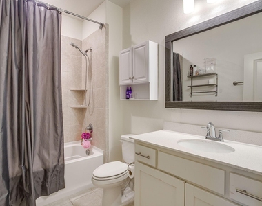 6449 Iron Horse Boulevard - Photo Thumbnail 11