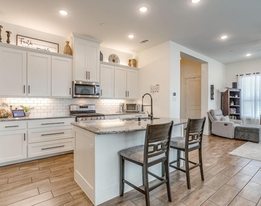 6449 Iron Horse Boulevard - Photo Thumbnail 1