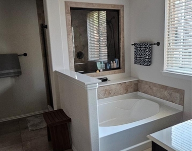 2908 Kirkwood Drive - Photo Thumbnail 17