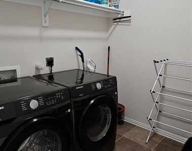 2908 Kirkwood Drive - Photo Thumbnail 25