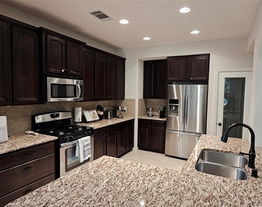2908 Kirkwood Drive - Photo Thumbnail 9