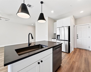221 Melody Lane - Photo Thumbnail 8