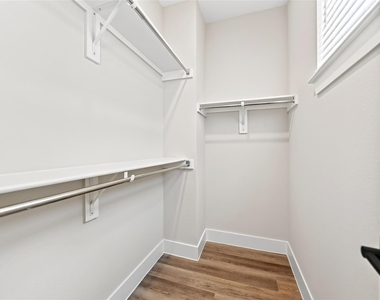 221 Melody Lane - Photo Thumbnail 21