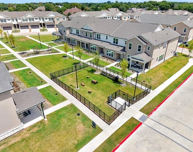 221 Melody Lane - Photo Thumbnail 30