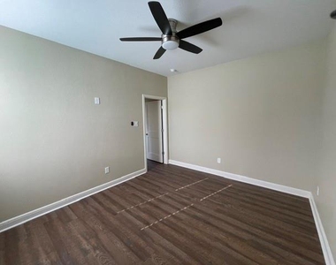 12604 Plassmeyer Place - Photo Thumbnail 15