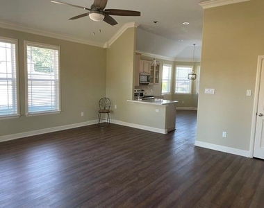 12604 Plassmeyer Place - Photo Thumbnail 4
