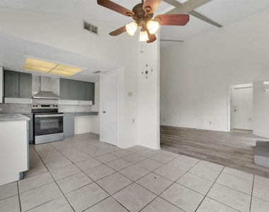 2135 Wheaton Drive - Photo Thumbnail 18