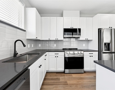 3006 Harmon Drive - Photo Thumbnail 9