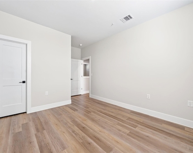 3006 Harmon Drive - Photo Thumbnail 22