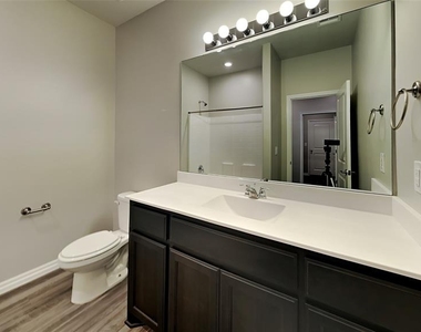 12516 Nw 139th Street - Photo Thumbnail 10