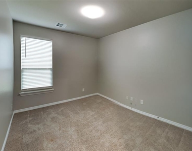 12516 Nw 139th Street - Photo Thumbnail 11