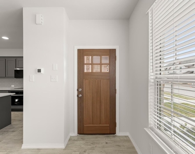 4511 Avion Drive - Photo Thumbnail 5