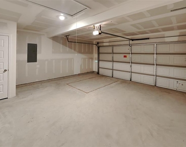 9320 Nw 129th Street - Photo Thumbnail 13