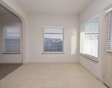 5933 Comanche Peak Drive - Photo Thumbnail 13