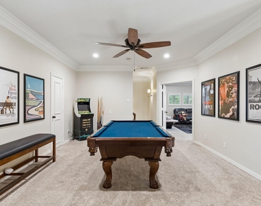 156 Stoneleigh Drive - Photo Thumbnail 17