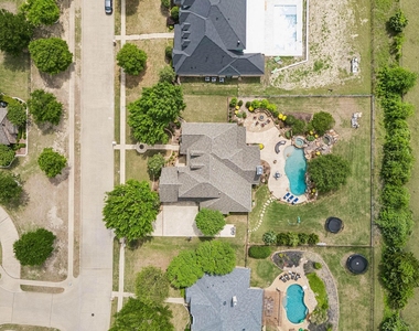 156 Stoneleigh Drive - Photo Thumbnail 33