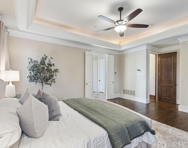 156 Stoneleigh Drive - Photo Thumbnail 24