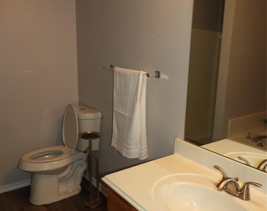 2604 Lookout Drive - Photo Thumbnail 5