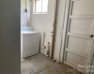 544 N Center Street - Photo Thumbnail 12