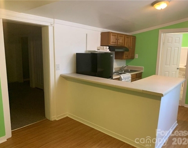 544 N Center Street - Photo Thumbnail 3