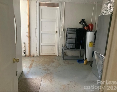 544 N Center Street - Photo Thumbnail 13