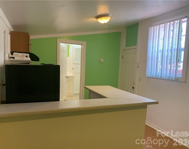 544 N Center Street - Photo Thumbnail 7