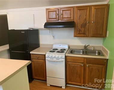 544 N Center Street - Photo Thumbnail 5
