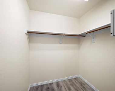 2653 Whispering Trail - Photo Thumbnail 24