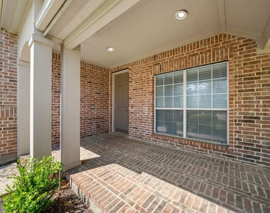 2653 Whispering Trail - Photo Thumbnail 5