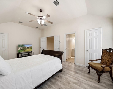 2653 Whispering Trail - Photo Thumbnail 30