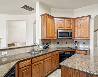 2653 Whispering Trail - Photo Thumbnail 17