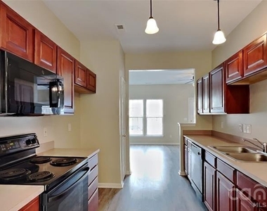 9514 Cadman Court - Photo Thumbnail 7