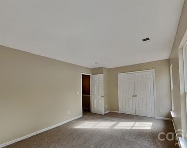 9514 Cadman Court - Photo Thumbnail 12