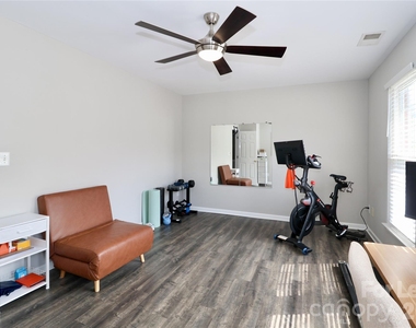 17633 Delmas Drive - Photo Thumbnail 25