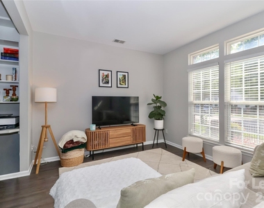 17633 Delmas Drive - Photo Thumbnail 7