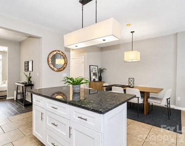 17633 Delmas Drive - Photo Thumbnail 14