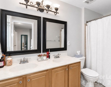 17633 Delmas Drive - Photo Thumbnail 24
