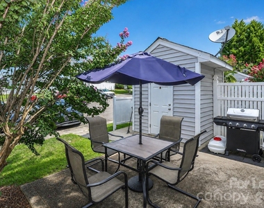 17633 Delmas Drive - Photo Thumbnail 31