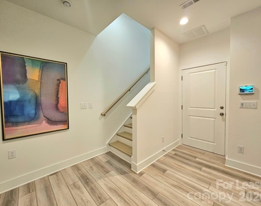 421 Prine Place - Photo Thumbnail 2